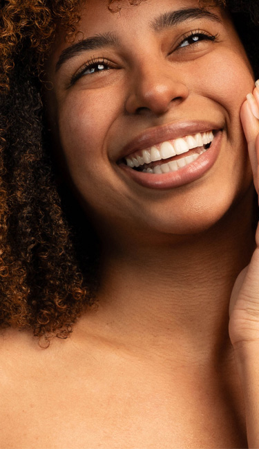Signature Dental Aesthetics expertise woman mobile